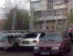 У Мукачеві на машини впав паркан.