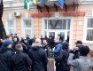 У Берегові поліція перешкодила акції спалення державного прапора Угорщини