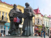 Памятник Кирилу и Мефодию в центре Мукачево