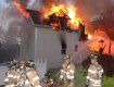Спасатели МЧС тушили пожар дома в двух районах Закарпатья