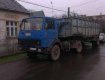 Руководил грузовиком 67-летний житель Свалявского района. Ехал он в Берегово.