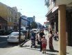 В Ужгороде на тротуаре Швабской размещают террасу кафе "Пасижу"