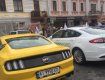 Автовиставка у центрі Ужгорода: від елітного Mustang до бюджетної с