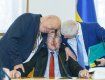 Геннадий Москаль нежно обнял Золтана Лендела на сессии Закарпатского облсовета
