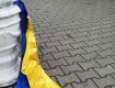 П'яні жлоби побили хлопця і позривали українські прапори зі стін кафе