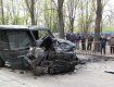 В Киеве крутая Toyota Prado отправила Mercedes "рубить" деревья