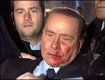 Избиение Сильвио Берлускони инсценировано?