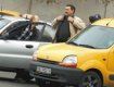 Крымские таксисты готовы убить друг друга за клиентов