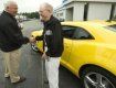 101-летний американец купил новый суперкар Chevrolet Camaro SS