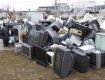 Ужгородцы повыкидывали все старые телевизоры на свалку, скоро выкинут и новые