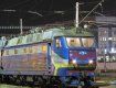 "Укрзализныця" под Новый год пустит все свои поезда на Запад