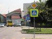 В Мукачево установили почти сотню новых дорожных знаков