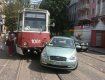 В Николаеве Hyundai Accent и трамвай не поделили дорогу