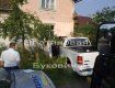 В Черновцах джип Ford на скорости проломил жилой дом