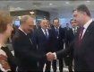 Путин и Порошенко пожали друг другу руки в ходе церемонии фотографирования