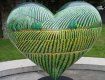 Японский фермер вырастил арбузы в форме сердца