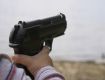 В Мукачево разводятся уже с пистолетом