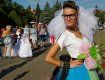 Парад невест в Ужгороде уже давно напоминает всем клоунаду