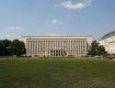 В Ужгороде около Белого Дома как раз не хватает здания Национального банка