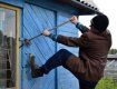 На Закарпатье милиция задержала несовершеннолетних на даче