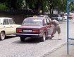 Таксист в Ужгороде за проделки пьяницы отобрал у него мобилку