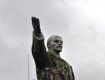 В Киеве строители обнаружили уцелевший памятник Ленину