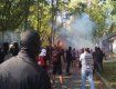 В городе Харьков сторонники "Азова" атаковали дом Добкина