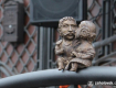 Скульптурка Михаила Колодко - уже 26-й мини-памятник в Ужгороде
