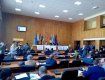 На сессии Ужгородского городского совета сегодня собрались 38 депутатов