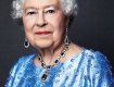Снимок королевы Елизаветы II облаченной в голубой наряд