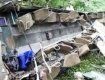 Автобус в Китае упал в овраг глубиной 80 метров