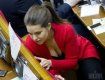 Наймолодша (24 роки) депутатка Альона Кошелєва, яка зробила фурор у РАДІ
