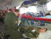 Военные самолеты доставили украинских пациентов в Прагу в конце февраля