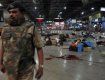 В результате масштабных терактов в Индии, по последним данным, погибли 125 человек