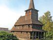 У селі Руське Поле директор з учнями розібрали дві церкви на дрова