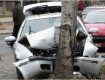 В Николаеве иномарка врезалась в дерево, погиб водитель