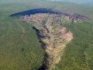 В Сибири образовалась пропасть длиной 1,6 километра и более 120 метров в глубину