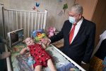 Малышке из Закарпатья оплатили лечение стоимостью 700 миллионов форинтов 