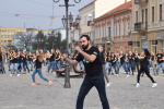 Великий танцювальний флешмоб від "Джерелець Карпат" відбувся в Ужгороді