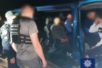 В Закарпатье вблизи границы со Словакией полиция задержала "упакованный" нелегалами Opel