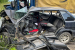  Водителя доставали из искореженного авто: Крепкое ДТП произошло в Закарпатье 