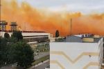  На химическом заводе близ Ровно произошел взрыв на производстве азотной кислоты.