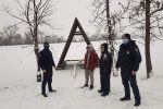 Тревогу забили друзья: В Закарпатье спасатели извлекли из воды утопленника 