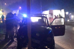 Нічна ДТП в Ужгороді: автомобіль врізався у стовп