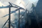 В Закарпатье взрыв привёл к разрушительному пожару 