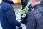 Подозрение о взяточничестве сообщили двум полисменам в Закарпатье