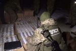 "Упакованный" сигаретами джип задержали возле украинско-румынской границы