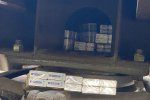В Закарпатье на границе в поезде-зерновозе обнаружили контрабанду