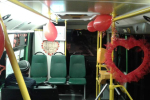 Закарпаття. “Валентинів” автобус курсує вулицями міста Мукачево 