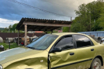 В Закарпатье бухой неадекват устроил 2 аварии на угнанном авто 